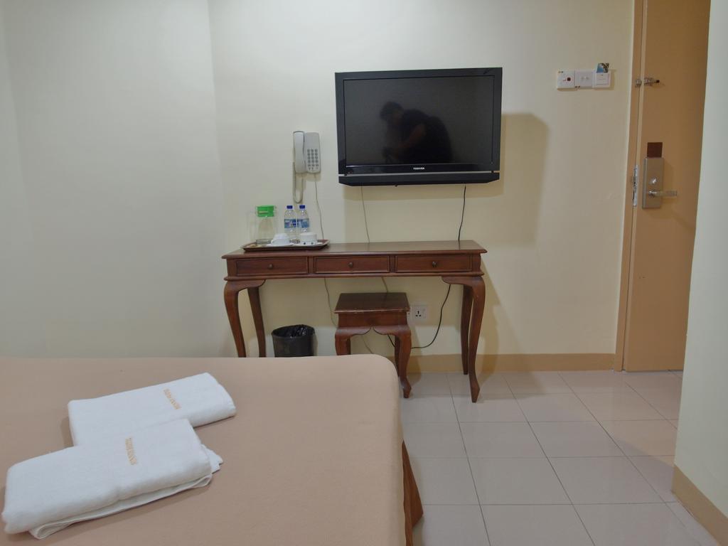 Sunnie Hotel Johor Bahru Bagian luar foto